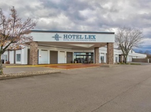 Clarion Hotel Conference Center South