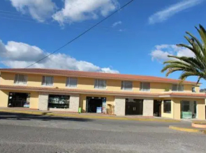 La Giralda Hotel