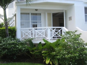 Beachfront Cosy And Romantic Condo - Nautilus 1 Bedroom Apts by Bluescape