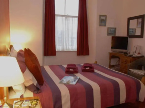 Adam Place Guest House - BB