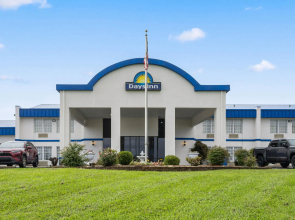 Days Inn by Wyndham Madisonville