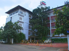 OYO 2887 Hotel SN International