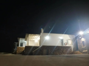 1Path Beach House Super Paradise Mykonos
