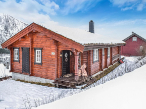 Beautiful Home in Vossestrand With 3 Bedrooms and Wifi