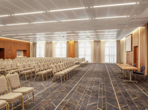 Отель DoubleTree by Hilton Dubai Al Jadaf