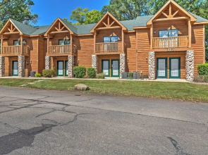 Cozy Townhome, Half Mi to Starved Rock State Park!