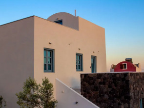 BlackStone Luxury Suites