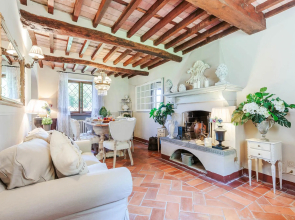 Bocciolo Stone Farmhouse