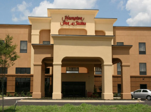 Hampton Inn & Suites West Point