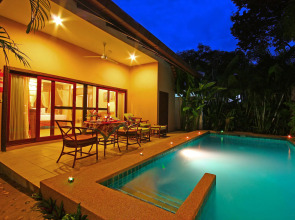 Villa Raya Private Pool Villas Resort