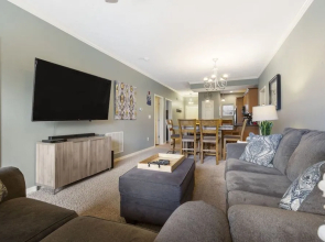 Majestic Luxury Condo at Table Rock Lake