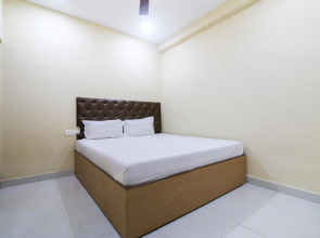 OYO Flagship 60029 Maina Mansion