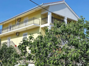 Apartment Laura