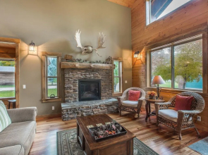 Icicle Creek Lodge