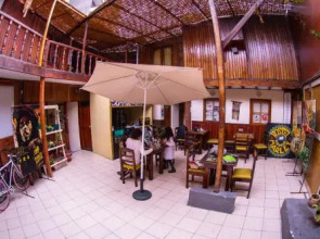 Hostel El Bajo