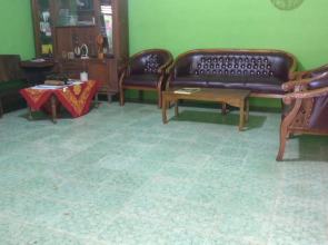 Adji Homestay
