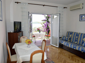 Zdravko - Comfortable & Close to the sea - A4