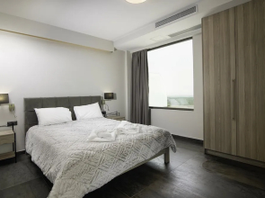 Serenity Suites Sea View 3