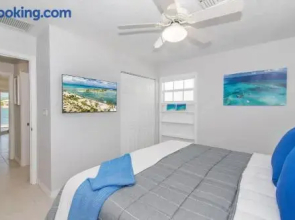Peace & Kai It by Grand Cayman Villas & Condos