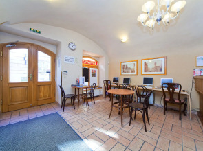 Hostel Little Quarter