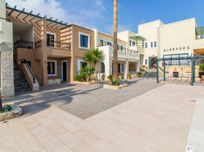 Dionysos Apartments and Studios