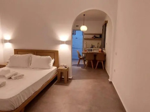 Casa Di Kimolos Apartments