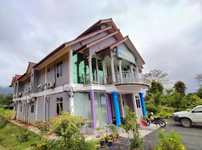OYO 89933 Nun Hotel