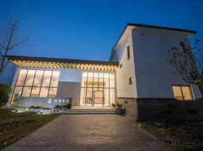 Heming Pavilion Heyingli