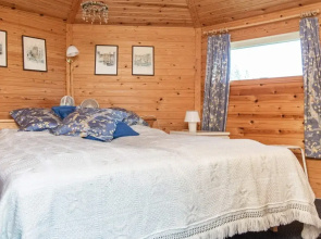 Sunny Holiday Home in Ebeltoft near Sea