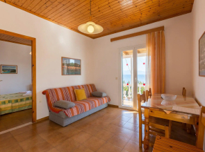 Dolphin Villa 1 Swimming Pool Walk to Beach Sea Views A C Wifi - 580