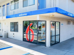 Motel 6 Pueblo, CO - I-25