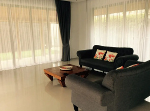 Anchan Lagoon Serenity Villa