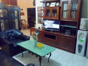 Raras Family House