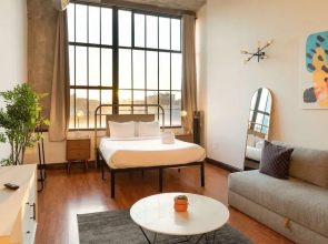 Sosuite Studio Penthouse w W/d, Gym, On-site Bar