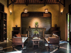 Nham Village Resort