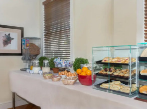 The Southernmost Inn - Adults Only