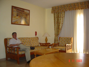 Playaolid Suites & Apartments