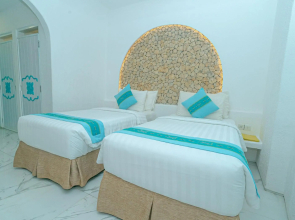 Loccal Collection Hotel