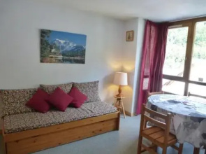 Apartment Studio cabine Avec Entree Independante Et Parking Couvert