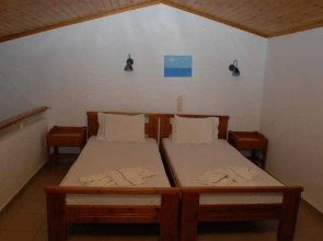 Androulakis Apartments