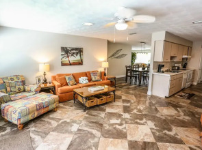 105 Tropical Shore Way