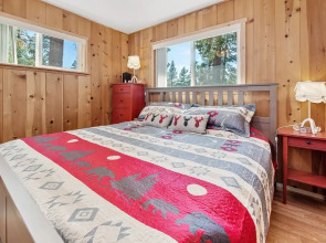 Eagle's Landing - Chill Forest Vibes Close To The Hiking Trails! Board Games! 1 Bedroom Cabin