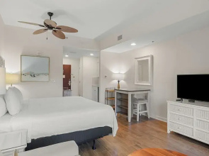 Resort Condo Steps to Beach Pool, Hot Tub, Tennis, Golf Sandestin, Miramar Beach