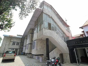 OYO 5922 Hotel Charlene