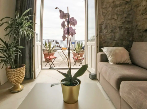 Calarossa beachfront apartment