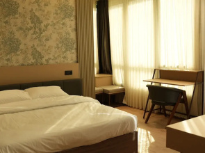 Arun Suites