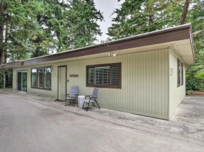 Coos Bay Retreat < 2 Mi to Marina & Casino!