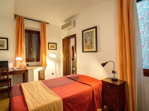 Residenza Domizia- Guest House