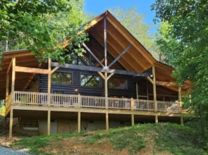 The Great Escape - 2 Bedrooms, 2.5 Baths, Sleeps 12 Home by RedAwning