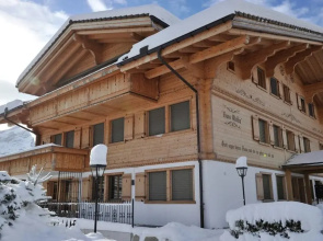 Luxurious Modern Flat next to Gstaad